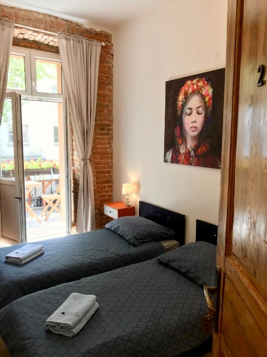 PL/ENG Kraków pokoje i apartamenty Cracow rooms and apartments