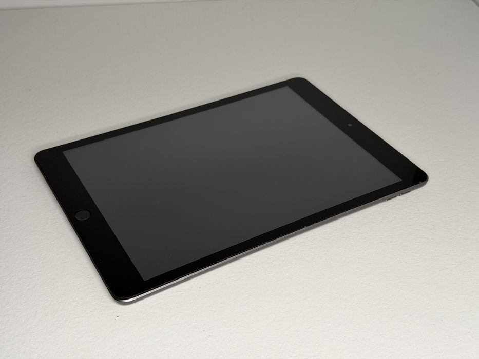 iPad 9. gen. (A2602) - 64GB - faktura VAT 23%