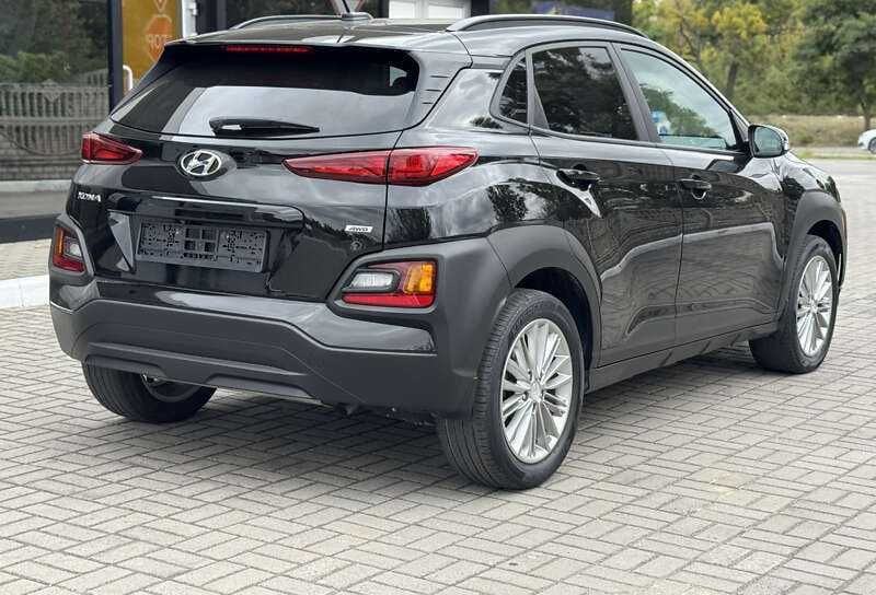 Hyundai Kona SEL