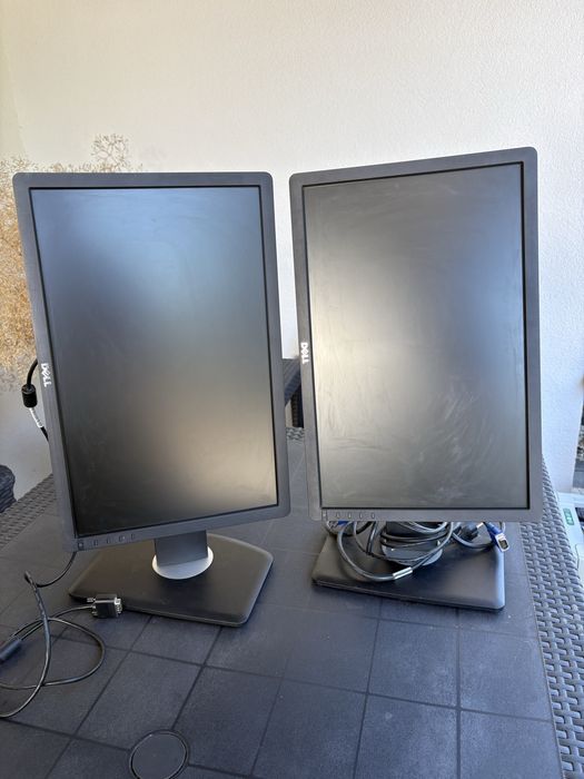Monitor Dell P1913b pivot 90°, regulacja wysokości, obrót ±45°, komplet przewodów