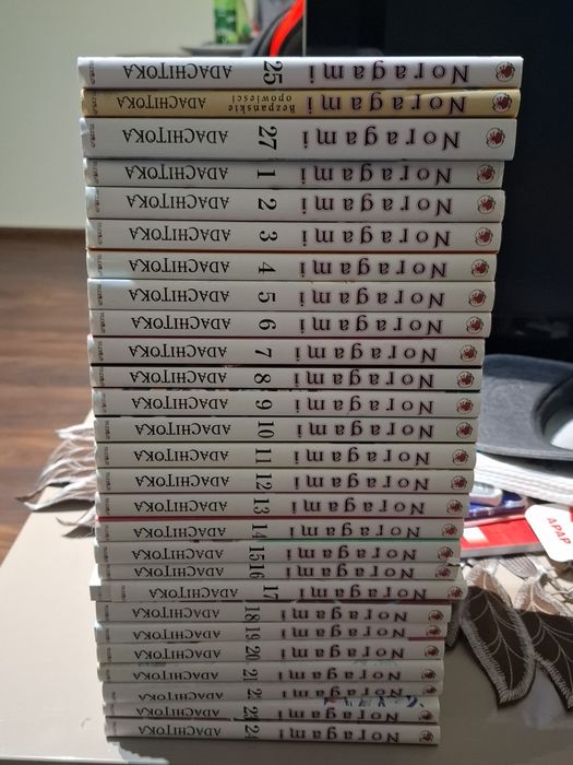 NORAGAMI MANGA 1-25 + 27 + bezpańskie powieści, stan bardzo dobry