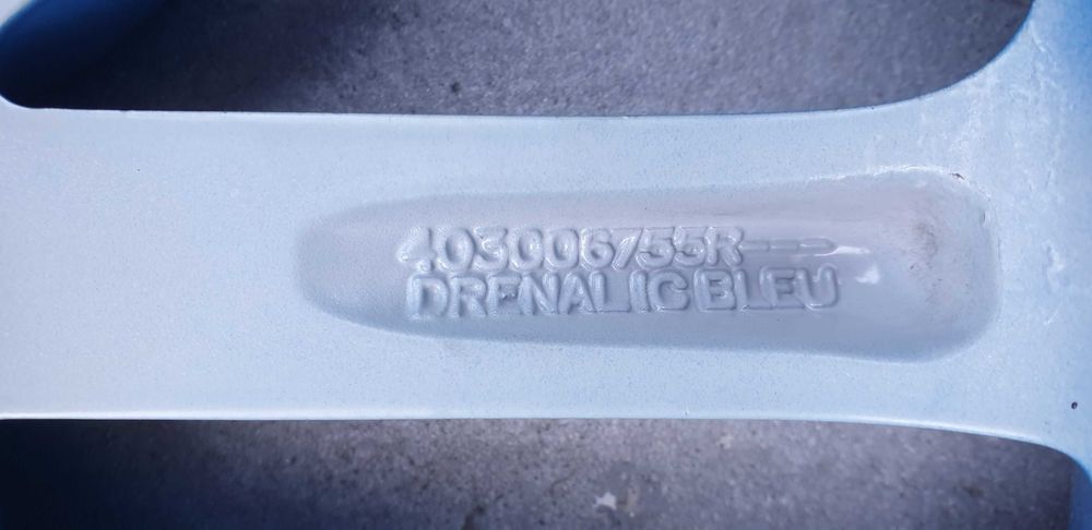 felgi aluminiowe koła R17 4x100  ET 44 renault Clio IV 4 4030/08014R