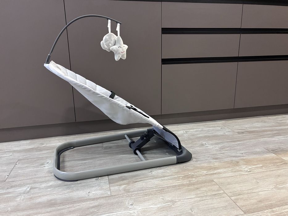 Боунсер, шезлонг для новонароджених EL KAMINO IZZI ME 1178-1 Grey