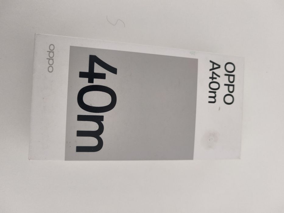 Vendo um telemóvel semi novo