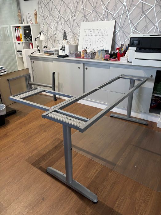 Secretária Wengué  (2.80m x 1.60m)