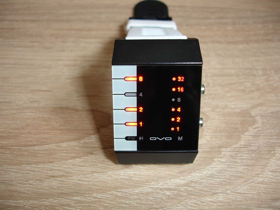 Zegarek Binarny OVO Piano style