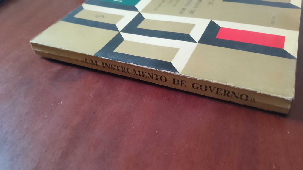 Um Instrumento de Governo 25 Anos S.N.I. 1958