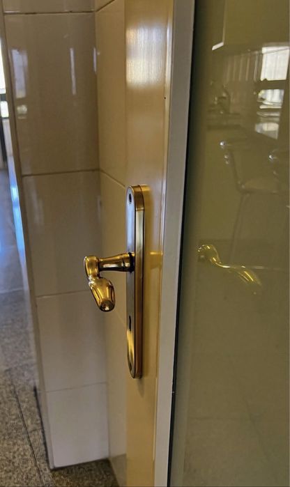 8 puxadores dourados de portas interior com fechadura incluida