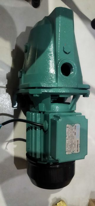 Bomba de água como nova