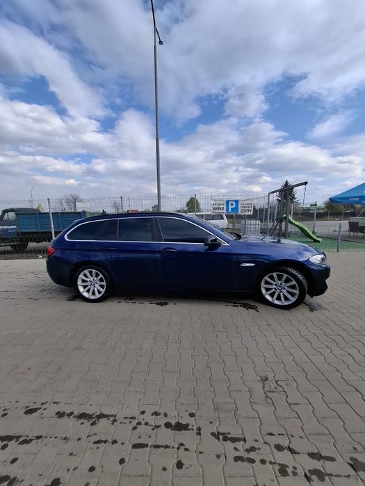BMW 520d F11 2011