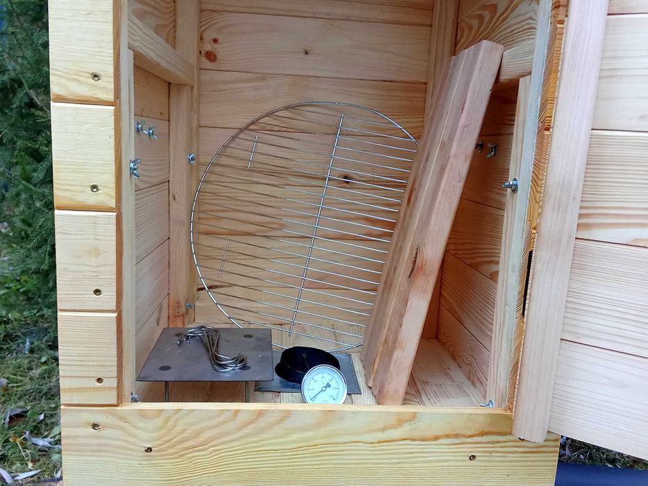 Wędzarnia drewniana – polskiej produkcji 150x55x50cm