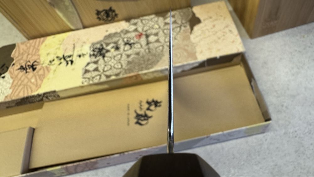 Nóż japoński santoku VG10