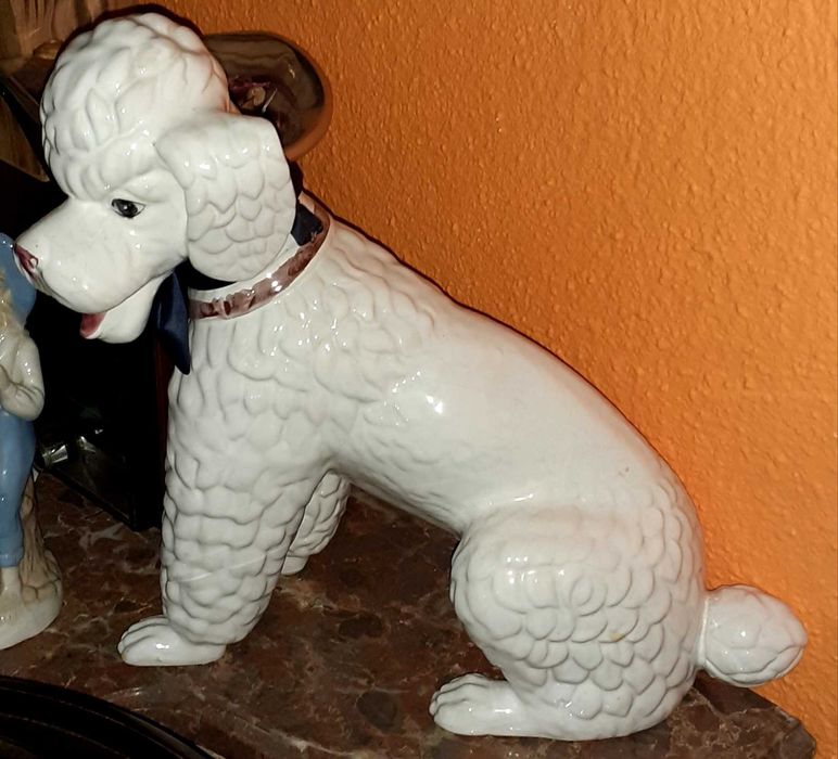 Cão de Porcelana