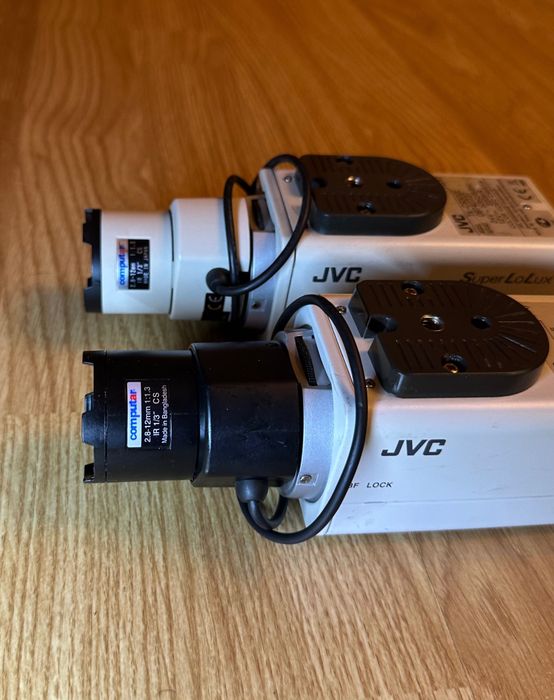 Аналоговые цветные камеры видеонаблюдения JVC TK-C9300E "день/ночь"