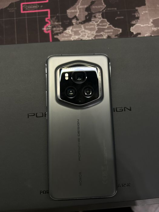 Смартфон HONOR Magic 6 RSR Porsche Design 24/1TB