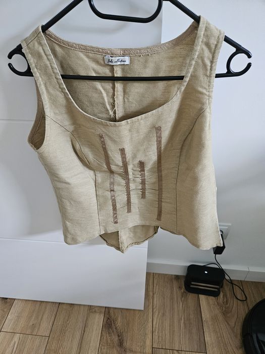 Elegancki top lniany