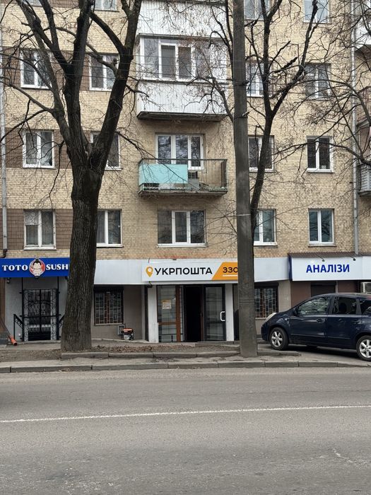 Продаж приміщення з орендарем