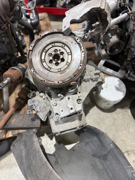 Motor 208 GTI / MINI COOPER S 2 fase mais material