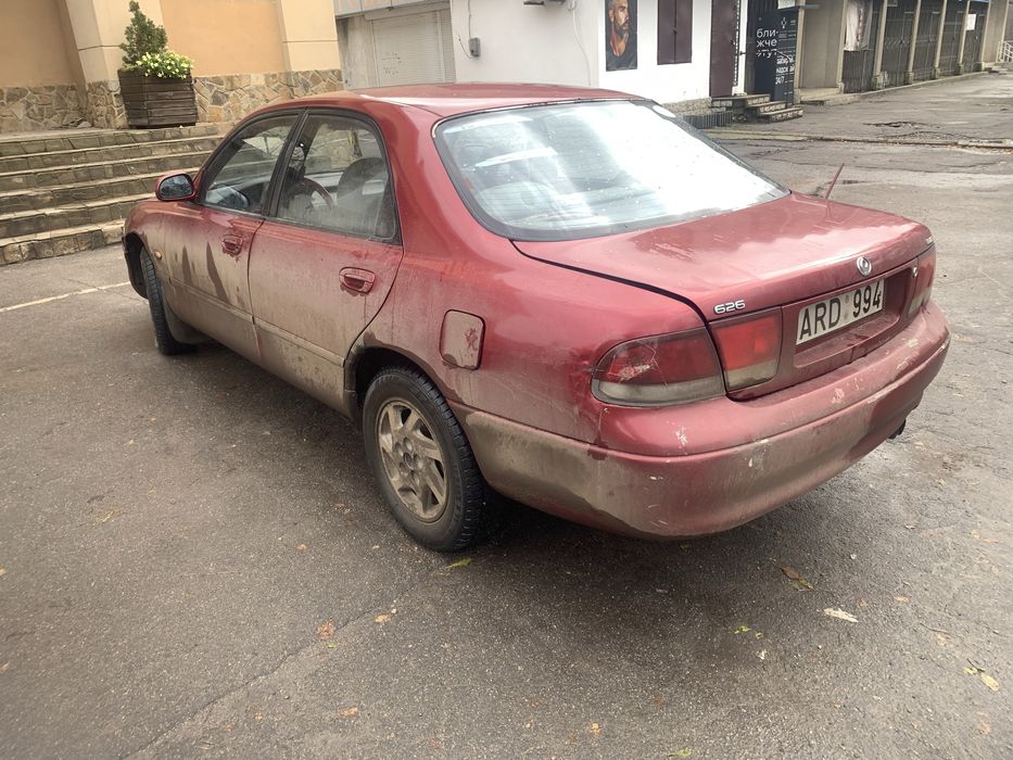 Продам mazda 626