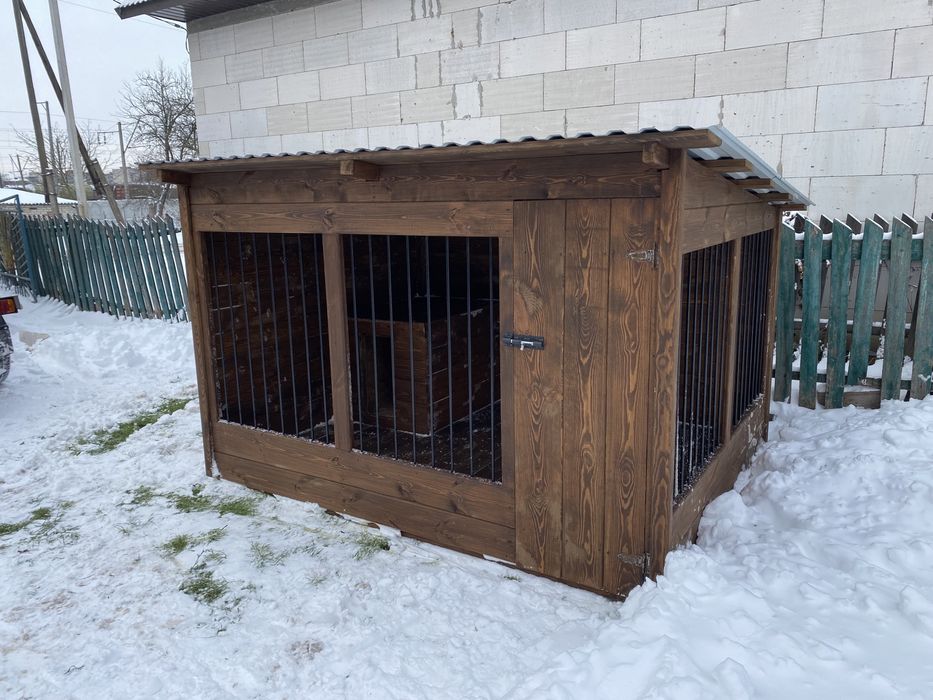 Собачий вольєр