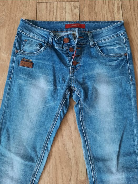 Джинси жіночі 28 розмір
