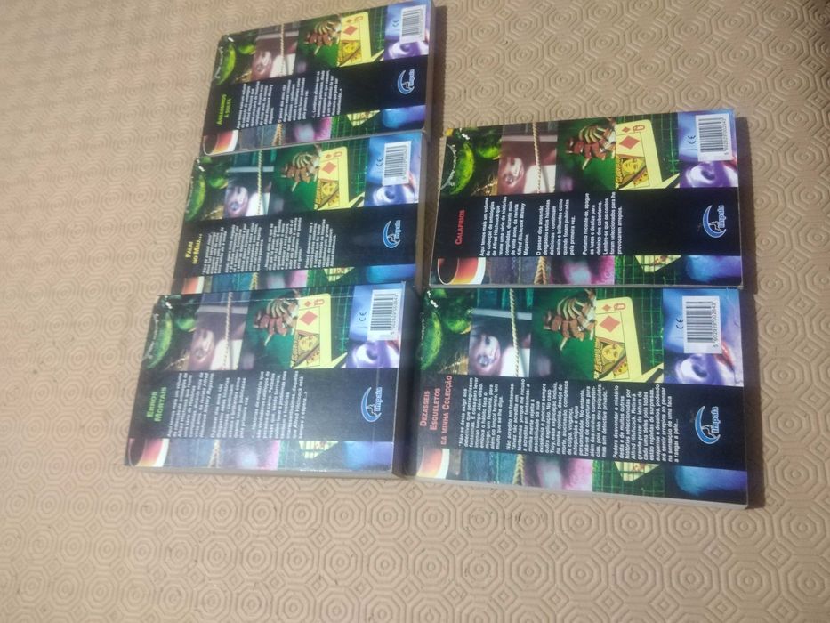 livros variados à venda