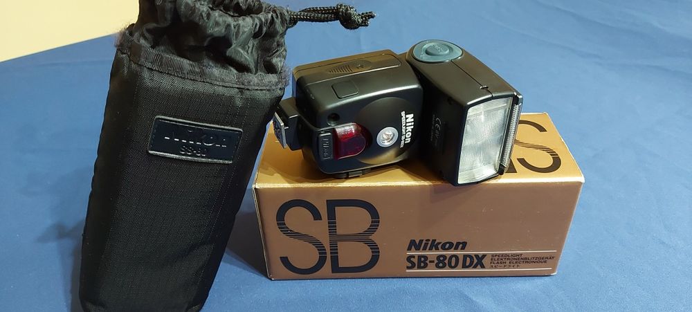 Nikon Digital SLR D100 com equipamento