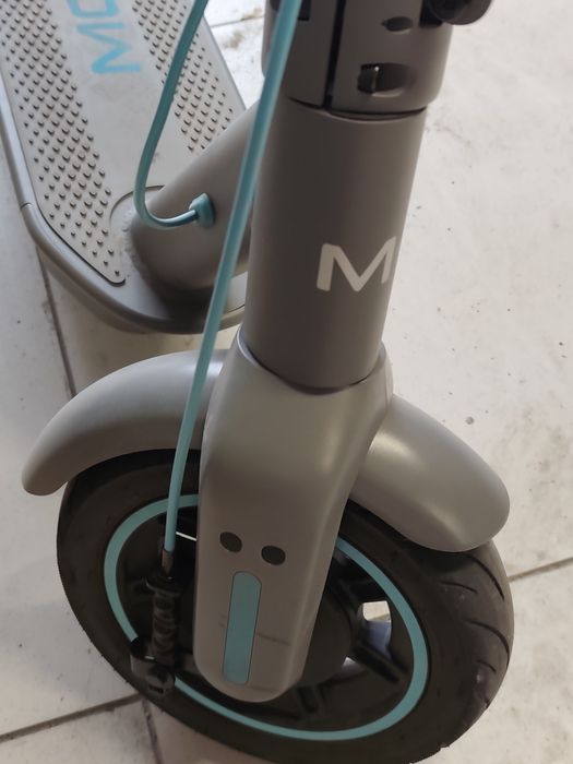 Hulajnoga elektryczna   Motus 10