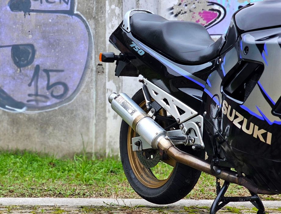 Suzuki Gsx750F Impecável Nacional