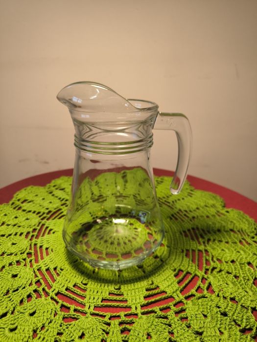 Jarra e colher mexe mexe