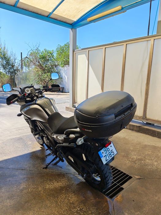 Moto Suzuki V-Strom
