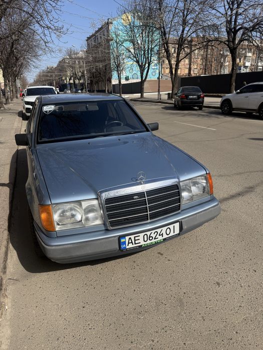 Mercedes E-class W124 переоформлення