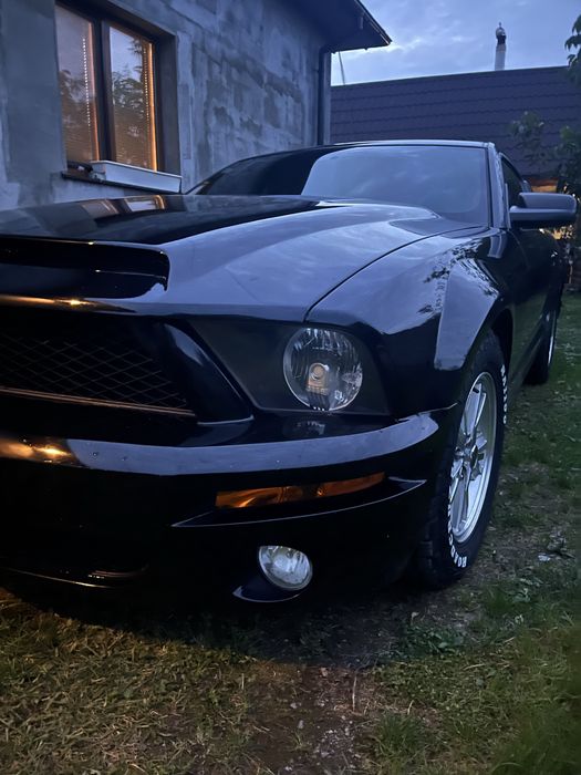 Продам Ford Mustang 4.0