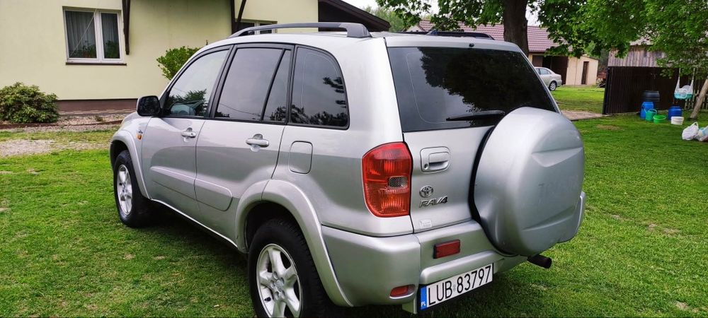 Toyota Rav4 2002r 2.0 D-4D