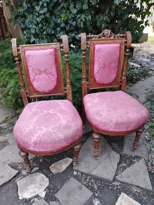 Продам.  Ст аринный под реставрацию