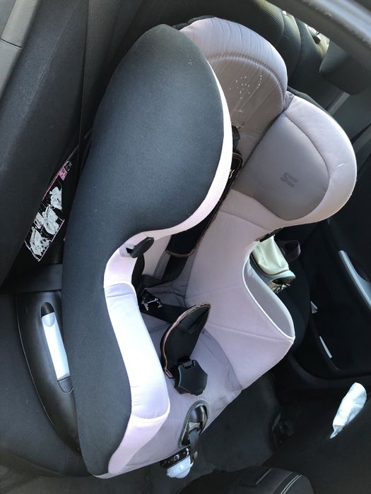 Cadeira Auto Bebe Confort, 9-18kg, em bom estado.