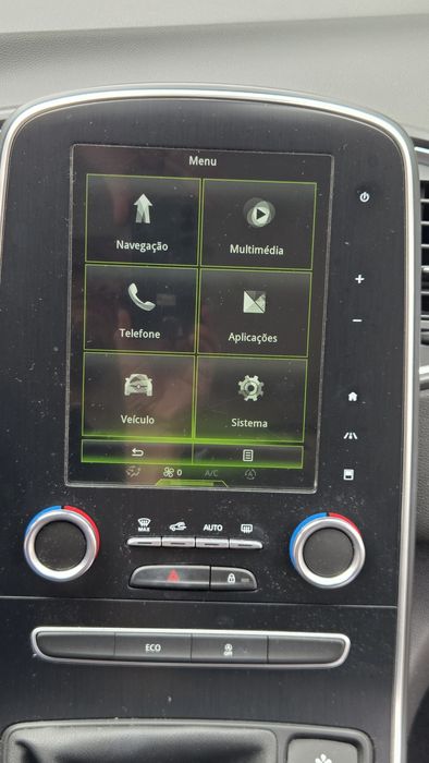 Renault Grand Scenic 7 Lugares (Full Extras) – Híbrida, Familiar e com Histórico