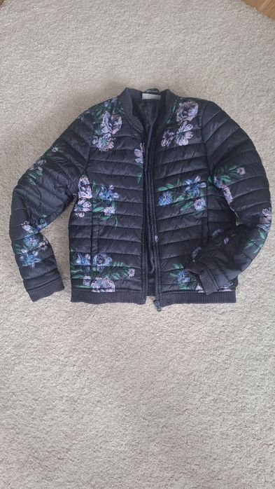 Kurtka dziewczęca rozmiar 140 przejściowa, wiosenna