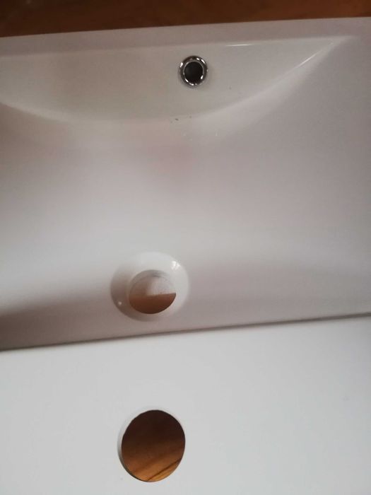 Nowa solidna umywalka nablatowa Lilly Overflow