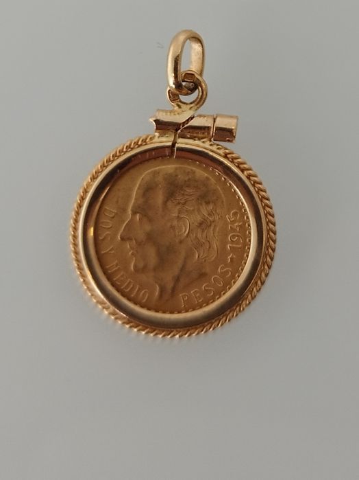 Moeda 2,5 pesos mexicanos de toque 900 com aro de 19,2kt