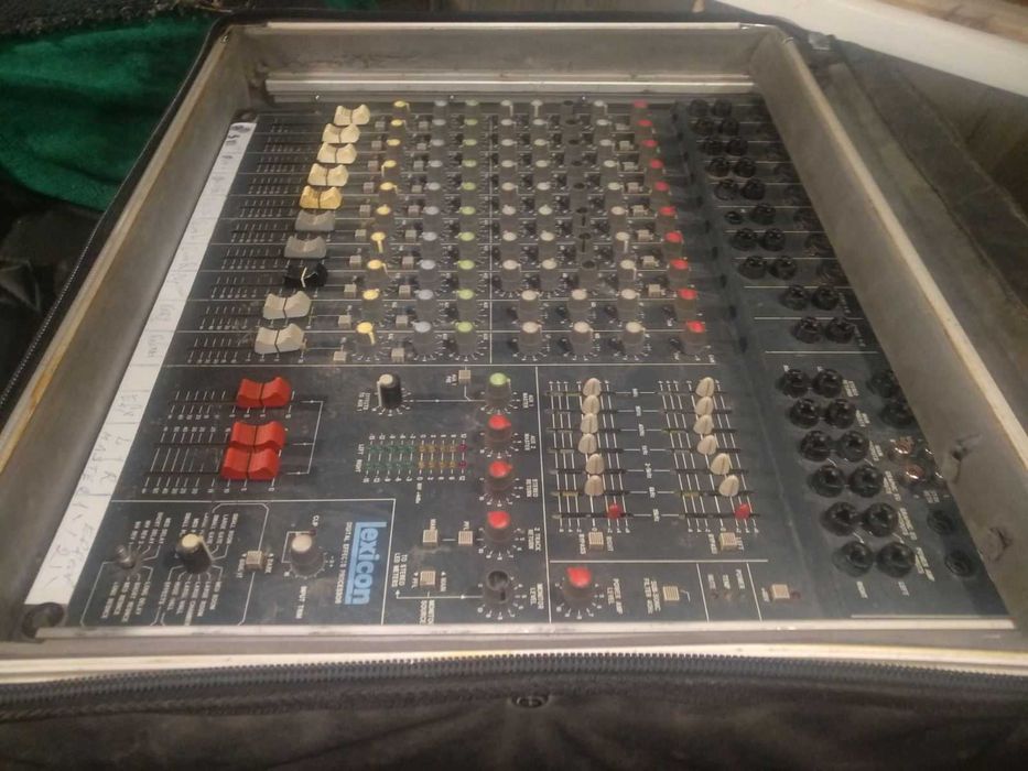 Микшер-Усилитель Soundcraft Powerstation с EFX Lexicon. Обмен