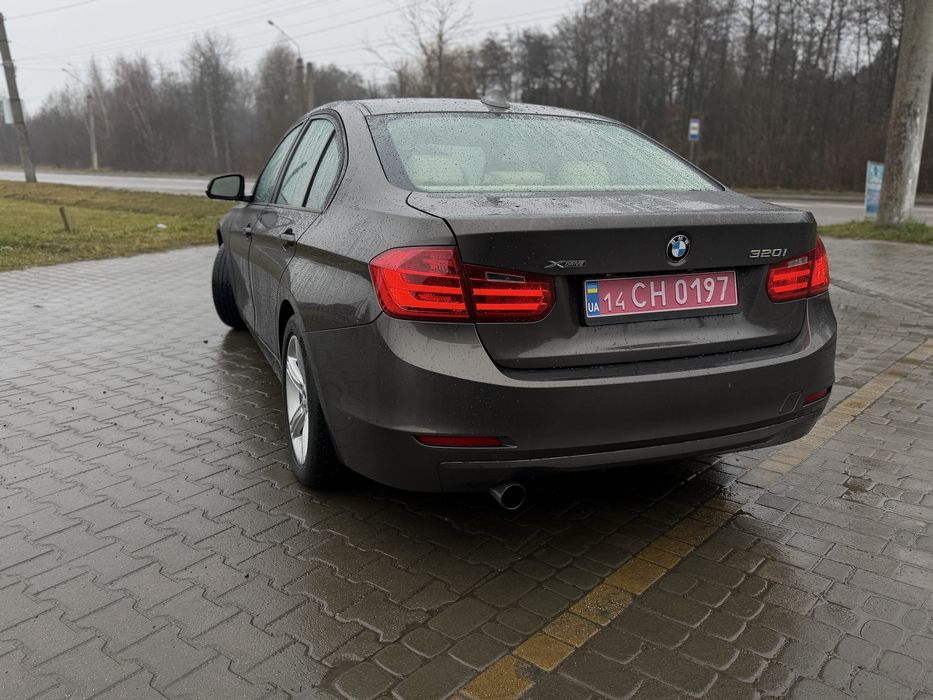 Bmw 320 xdrive.