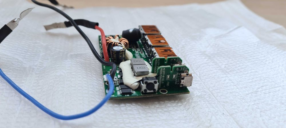 Modulo controlador carregamento baterias de lítio (ANKER)