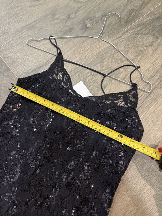 Святкове плаття в паєтки H&M