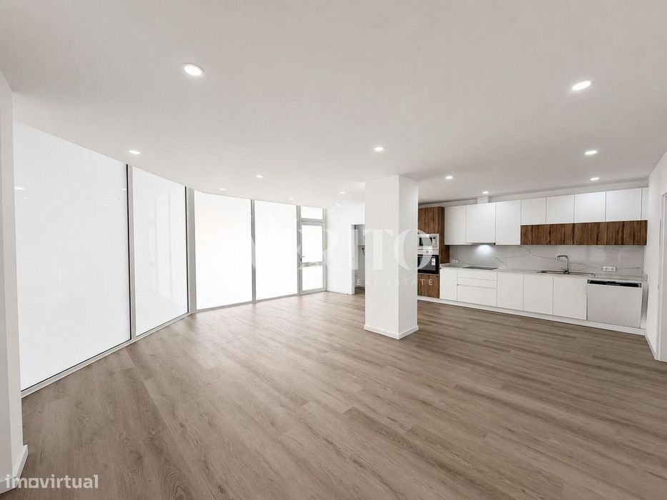Apartamento T3 Novo com 2 Suítes em Ribeirão