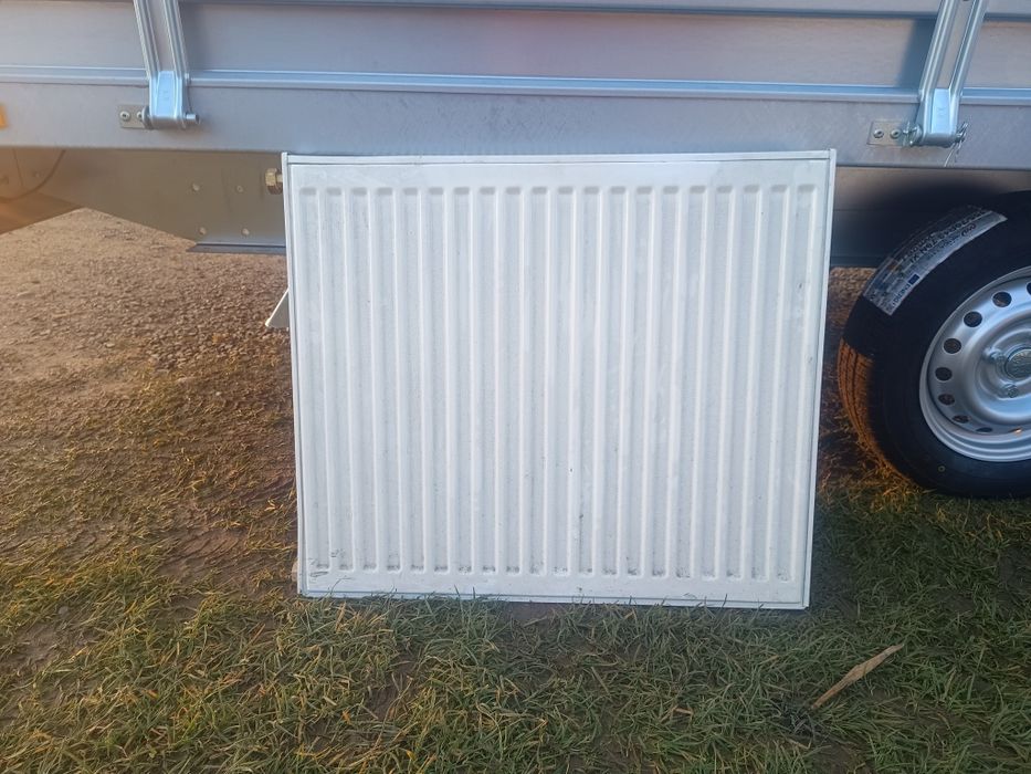 Grzejnik stalowy używany