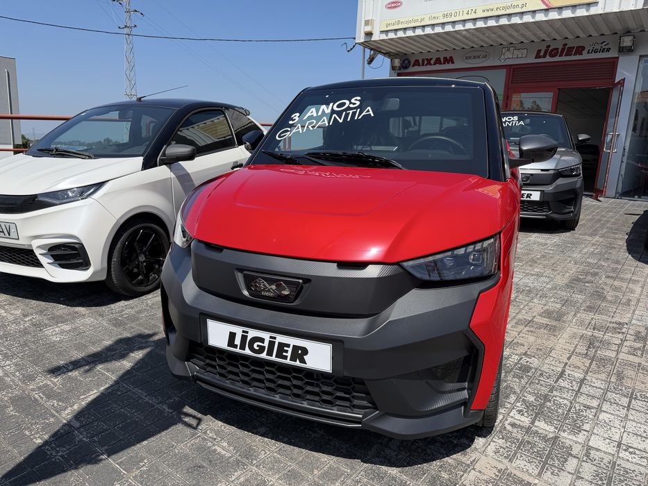 Ligier JS 50 Elite (Vermelho) – Elegância e Modernidade Totalmente Novo!