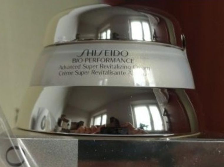 Krem Shiseido BIO PERFORMANCE Advanced Super Revitalizing Cream na dzień i noc 50ml