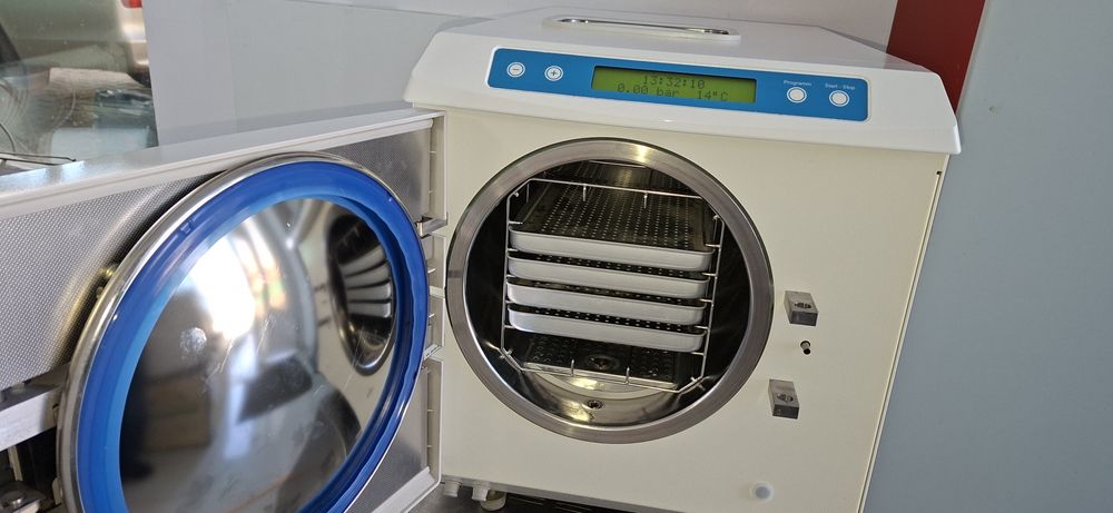 Продам автоклав Melag