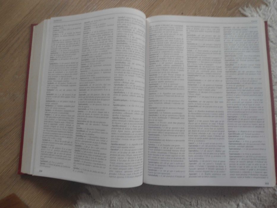 Grande Dicionário da Língua Portuguesa de José Pedro Machado